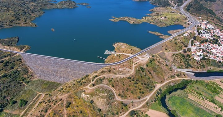 RCLP Advogados obtém decisão favorável em reintegração de posse de área ocupada irregularmente, garantindo direitos do cliente.